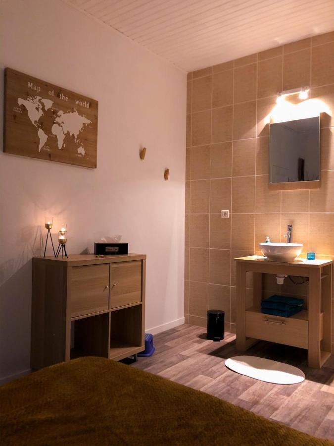 Chambre Double Avec Salle De Bain Privative Cognac Exteriér fotografie
